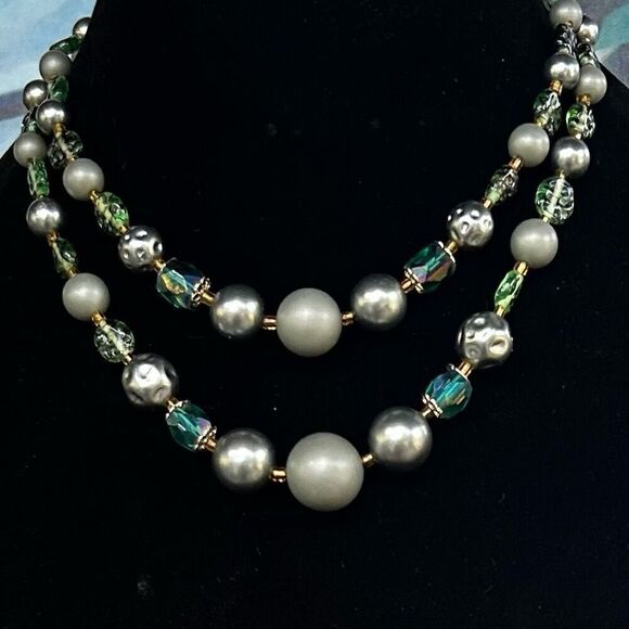 Vtg Japan Necklace 13" Green Gray Faux Pearl Crystals Double Strand Graduated - Picture 2 of 6